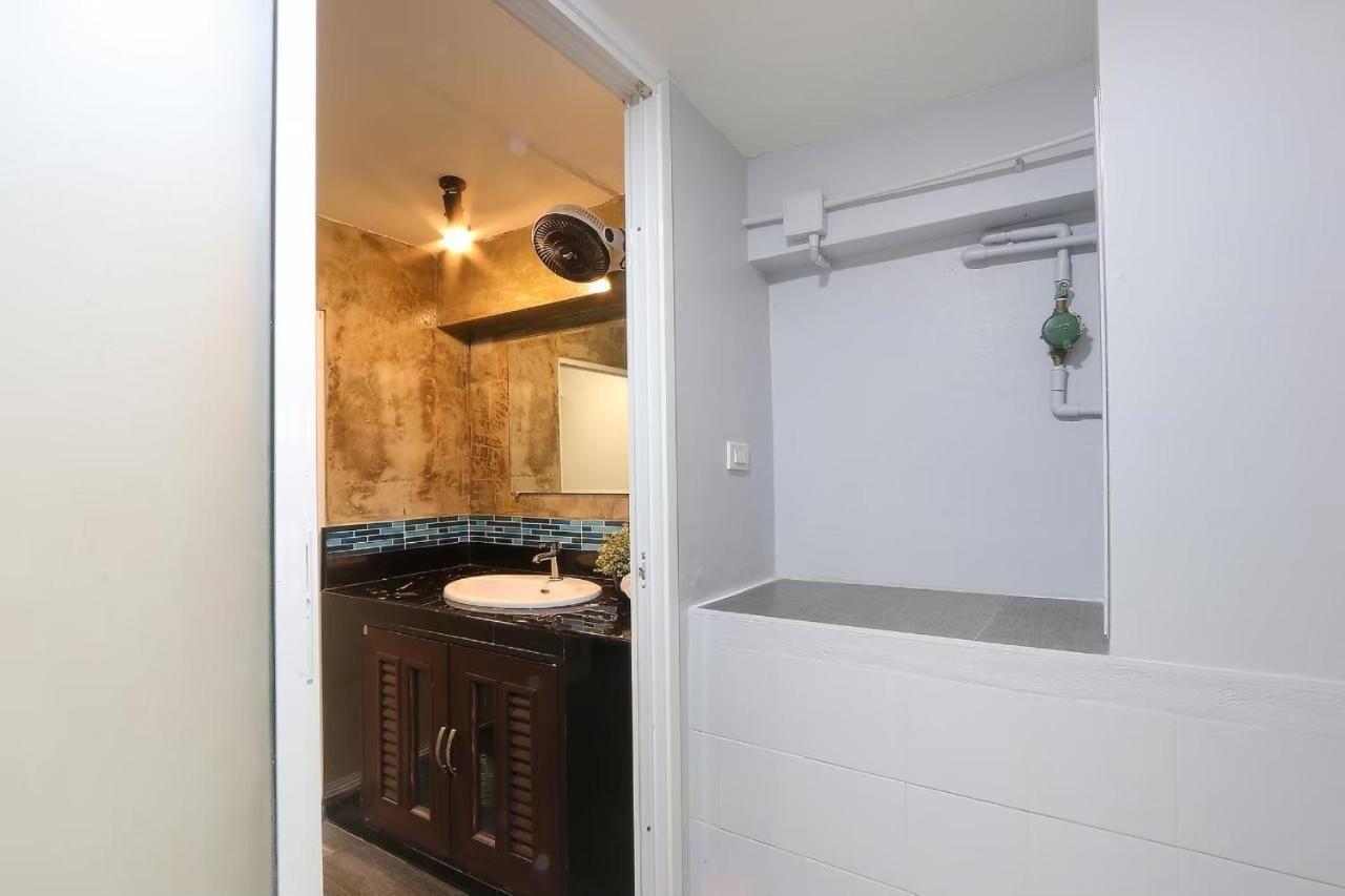 Baankhon Private Room In Thai House Check In By Yourself Code Inbox Adult Only Bangkok Ngoại thất bức ảnh
